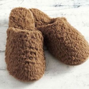 teddy bear faux slippers